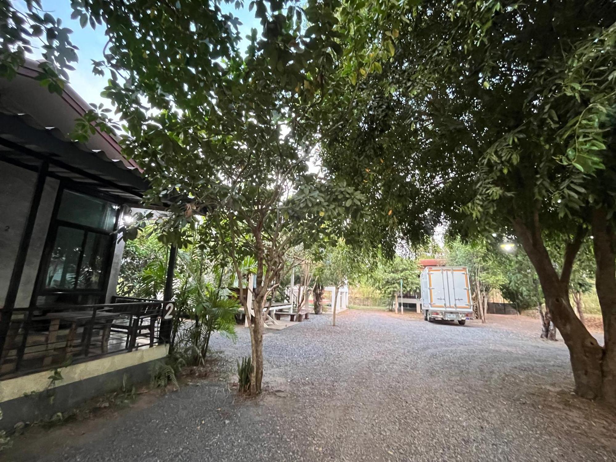 Sangkaset Resort Ban Mong Muang Экстерьер фото