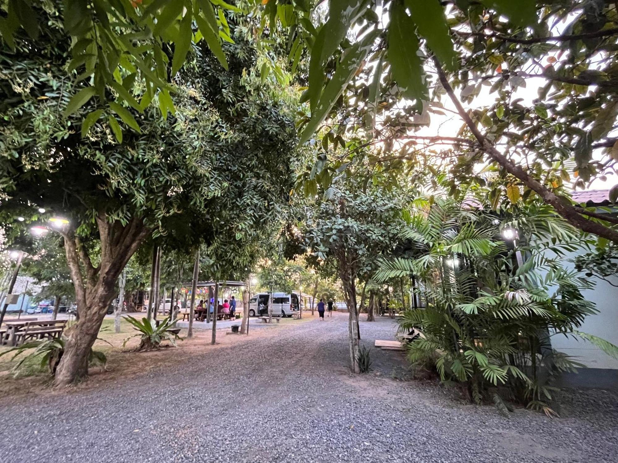 Sangkaset Resort Ban Mong Muang Экстерьер фото